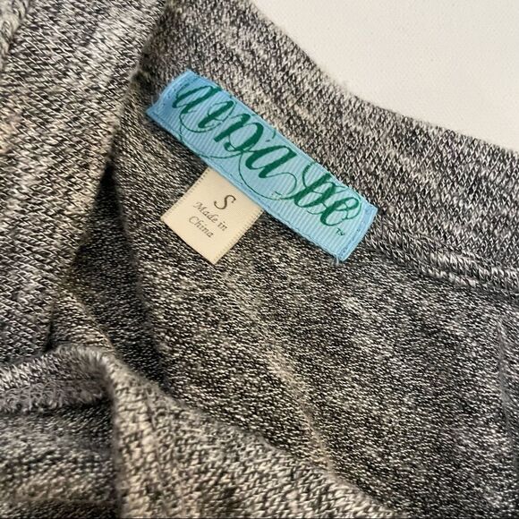 Dina b Heathered gray shirt soft knit with high low hem and side slits - Picture 3 of 9